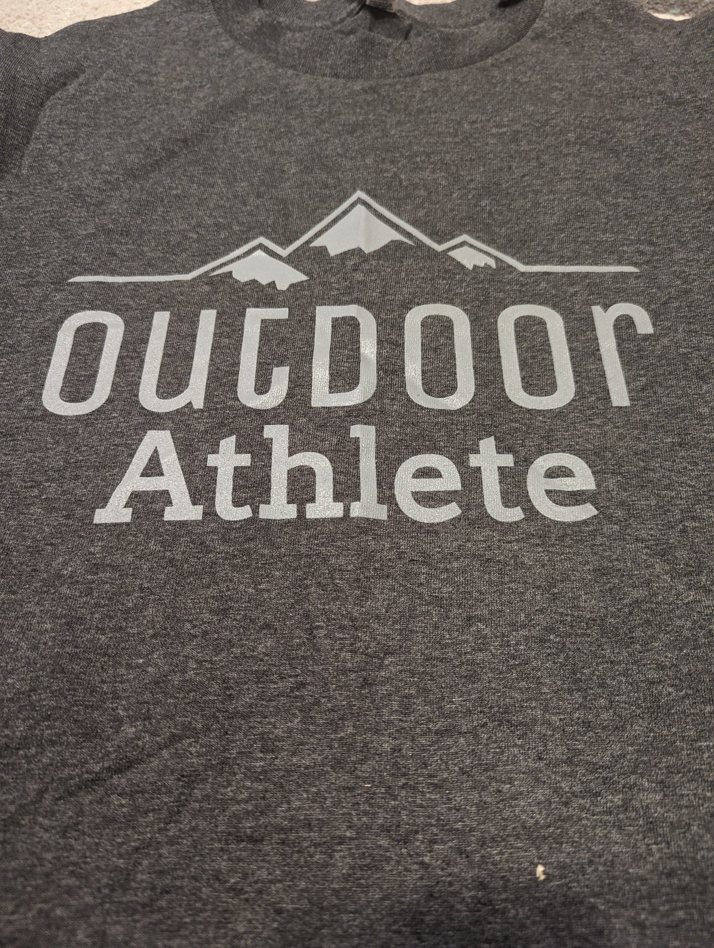 OUTDOOR ATHLETE TEE (charcoal)